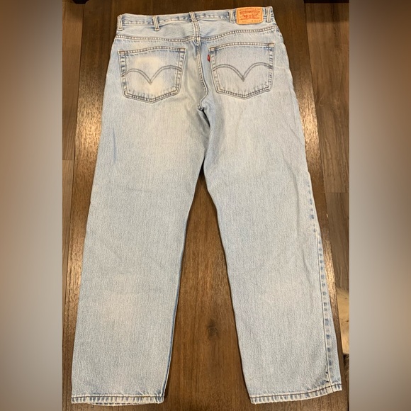 Levi’s 505 Jeans - Picture 6 of 8